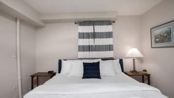 Apartment, 1 King Bed with Sofa bed, Patio, Garden View (Arlington Crescent Revival - Unit 2)