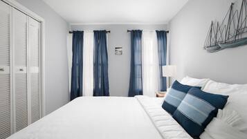 4 bedrooms, individually decorated, individually furnished, bed sheets