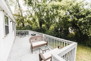 Terrace/patio - 47th Place Forest Park (Birmingham)