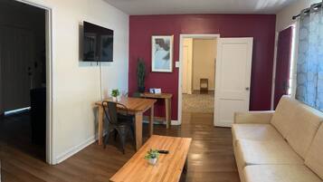 Apartment, Multiple Beds, Patio, Garden View (12th Ave The Bricks - Unit 7) | Living area