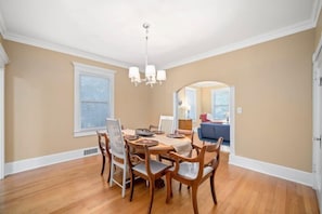 House, Multiple Beds, Patio, Garden View (Cali St Rocket City Residence) | Dining