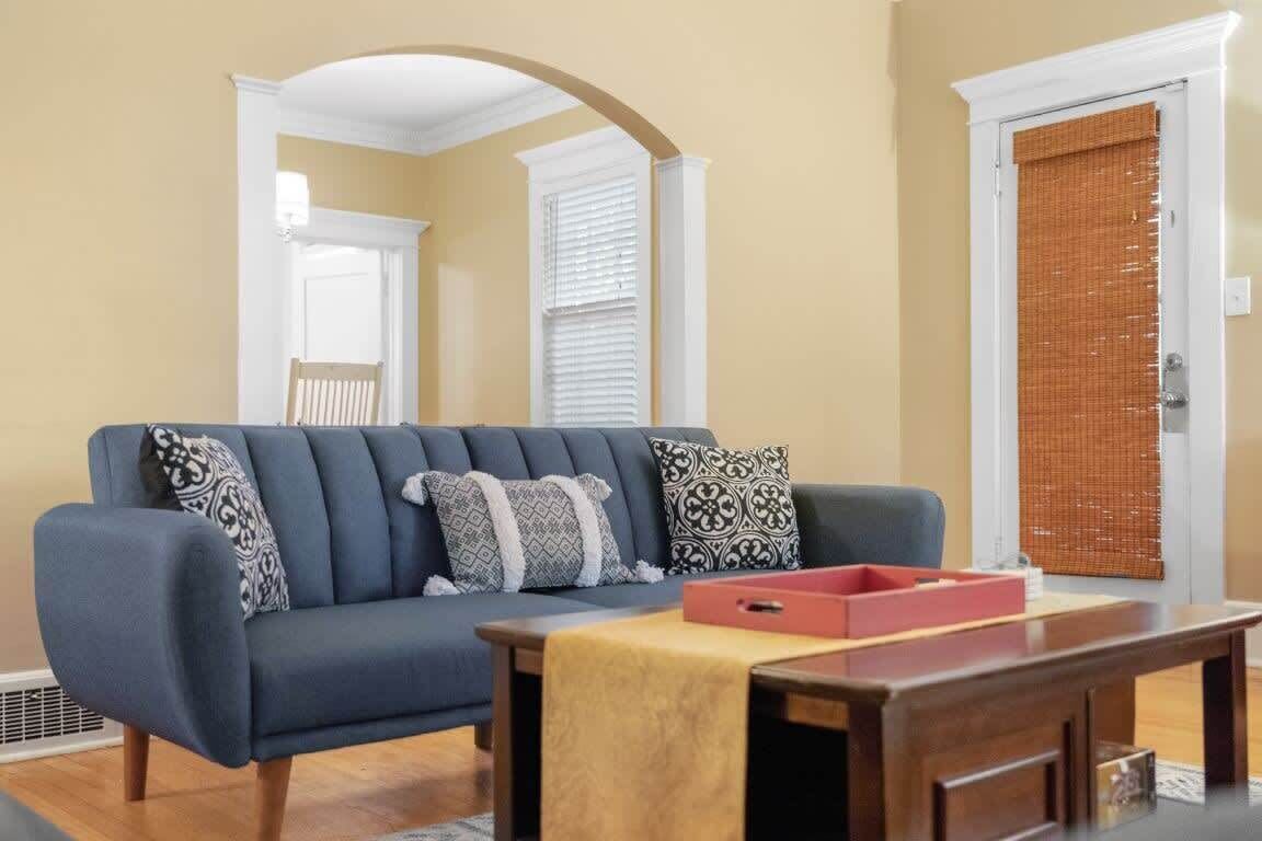 House, Multiple Beds, Patio, Garden View (Cali St Rocket City Residence) | Living area