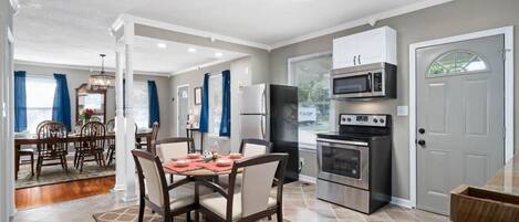 Maison, plusieurs lits, patio, vue jardin (Bradley Blissful)
