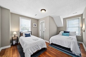 House, Multiple Beds, Patio, Garden View (Bradley Blissful) | 5 bedrooms, free WiFi