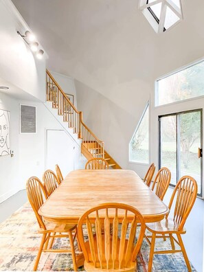 House, Multiple Beds, Patio (Bell Circle Eccentric Geodesic Dome) | Dining