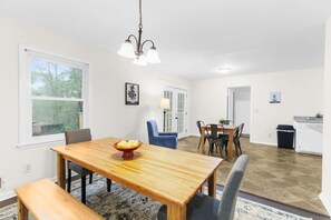 Maison, plusieurs lits, accès piscine, vue jardin (Park Drive Picturesque)