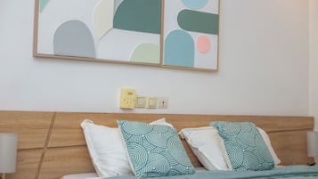 2 bedrooms, desk, iron/ironing board, free WiFi