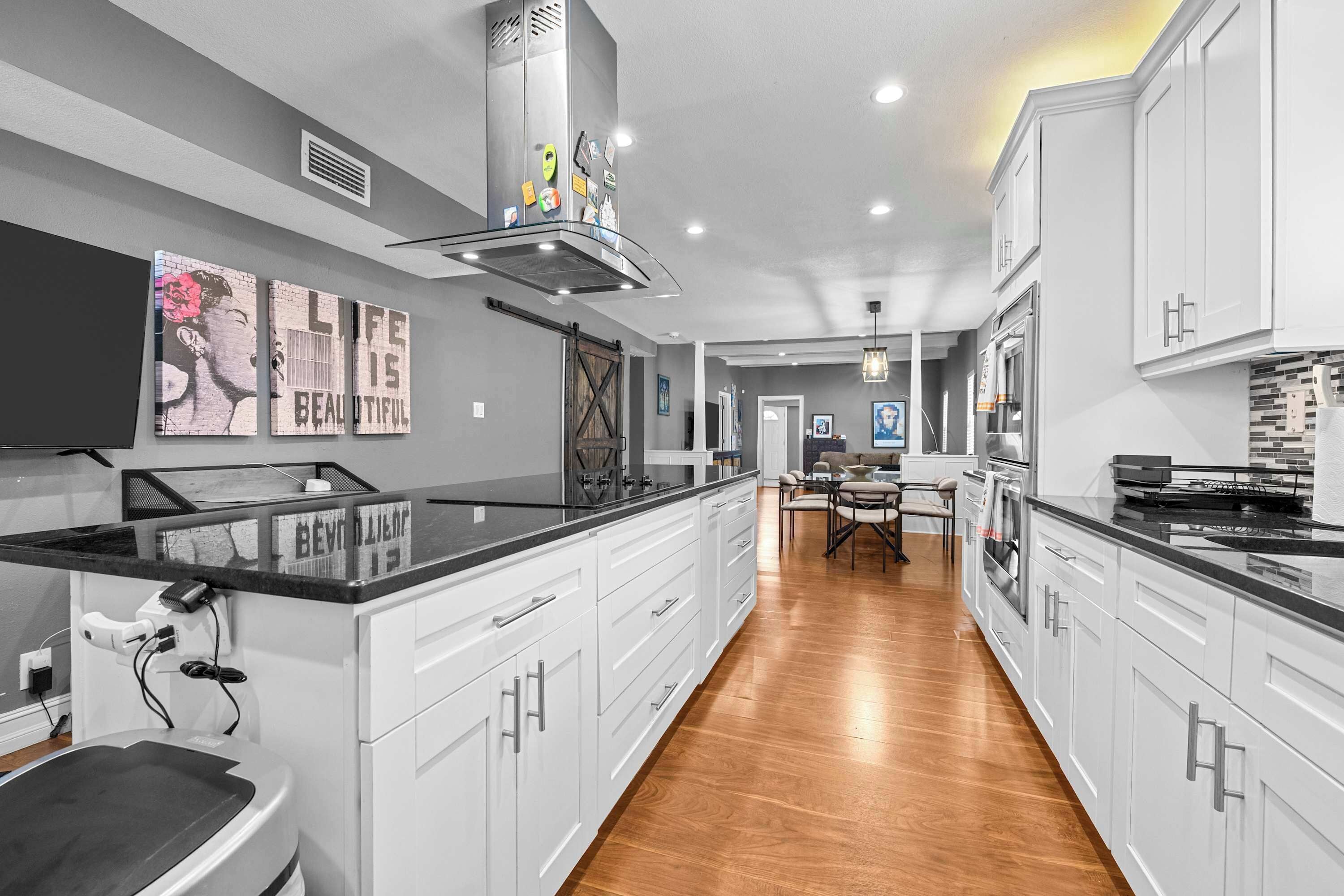 House, Multiple Beds, Pool Access, Pool View (The Heights Hideaway) | Private kitchen | Fridge, microwave, oven, stovetop