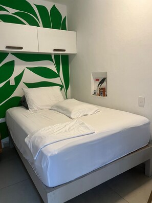 1 bedroom, WiFi, bed sheets