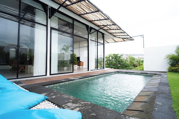 Piscina externa