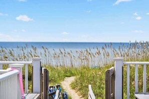 Property grounds - Just A Touch by Brunswick Vacation Rentals (Ocean Isle Beach)