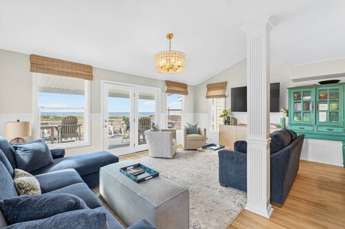 Just A Touch in Ocean Isle Beach, a spacious 6-bedroom retreat perfect for up to 16 guests.