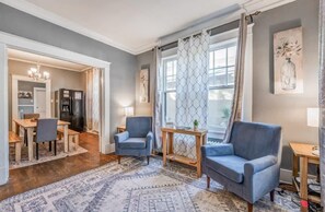 單棟房屋, 多張床, 露台, 花園景 (Rozelle Roost Upstairs) | 內部