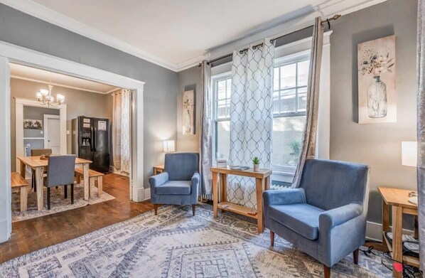 House, Multiple Beds, Patio, Garden View (Rozelle Roost Upstairs) | Interior - Rozelle Roost Upstairs (Memphis)