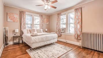 Apartamento, varias camas, patio, vistas al jardín (Avalon Nest - Both Units) | 6 dormitorios, decoración individual, mobiliario individual