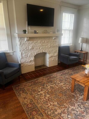 Maison, Plusieurs lits, patio, vue sur le jardin (Snowden Hideaway) | Intérieur