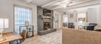 Pinecrest Cottage