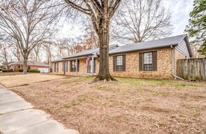 Exterior - Hardwood Guesthouse (Cordova)