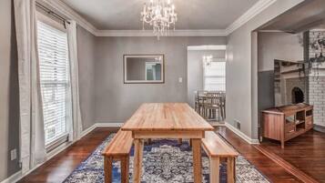 Ferienhaus, Mehrere Betten, Terrasse, Gartenblick (Haddington House) | 6 Schlafzimmer, individuell dekoriert, individuell eingerichtet