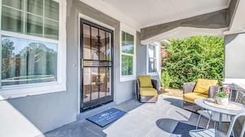Nhà, nhiều giường, sân hiên, quang cảnh vườn (Glenview Guesthouse) | Khu ẩm thực ngoài trời