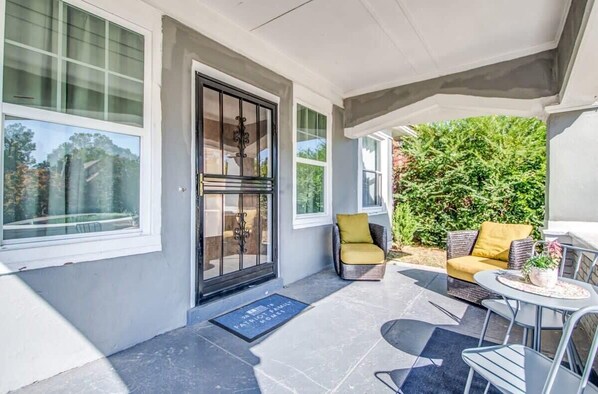 House, Multiple Beds, Patio, Garden View (Glenview Guesthouse) | Outdoor dining