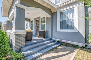 Exterior detail - Glenview Guesthouse (Memphis)