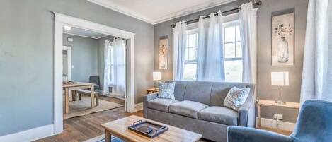 House, Multiple Beds, Patio, Garden View (Rozelle Roost Both Units) | Living area | Fireplace