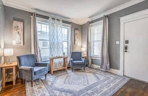 House, Multiple Beds, Patio, Garden View (Rozelle Roost Both Units) | Interior