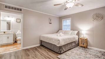 House, Multiple Beds, Patio, Garden View (Flamingo Hideaway)