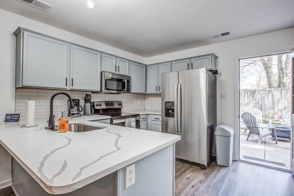 House, Multiple Beds, Kitchen, Garden View (High Point Nest – Both Units) | Private kitchen | Coffee/tea maker