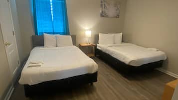 House, Multiple Beds, Patio, Garden View (Cedar Ave Escape) | 3 bedrooms, individually decorated, individually furnished, bed sheets