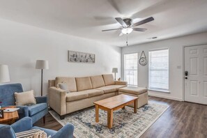 House, Multiple Beds, Patio, Garden View (High Point House Huit Retreat 4) | Living area | TV