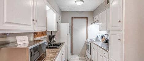 House, Multiple Beds, Patio, Garden View (Warrington Nook) | Private kitchen | Coffee/tea maker