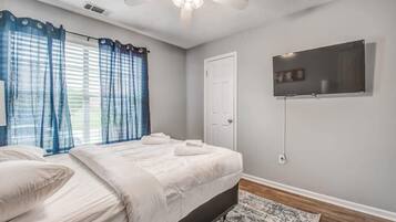 Casa, letti multipli, patio, vista giardino (Dedo Days Retreat) | 3 camere, con stile personalizzato, con arredamento individuale