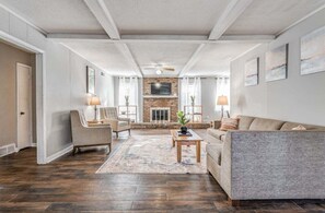 Uklassifisert bilde, 3 av 36, knapp