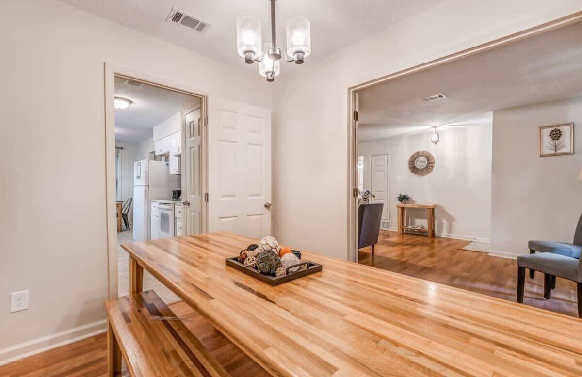 Ferienhaus, Mehrere Betten, Terrasse, Gartenblick (Flowering Peach Stayhouse) | Innenbereich