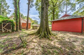 Exterior - Tulip Tree Cottage (Memphis)