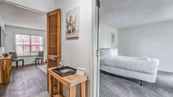 Casa, varias camas, patio, vistas al jardín (Tulip Tree Cottage) | 5 dormitorios, decoración individual, mobiliario individual