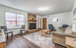 House, Multiple Beds, Patio, Garden View (Tulip Tree Cottage) | Living area | TV, fireplace