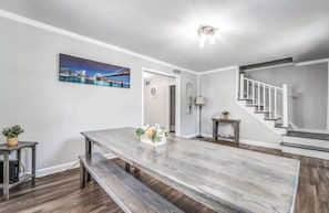 House, Multiple Beds, Patio, Garden View (Whitehaven Park Retreat) | Dining