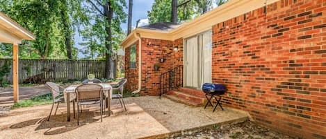 BBQ/picnic area