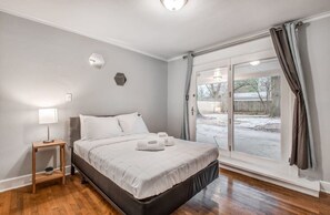 Casa, varias camas, patio, vista al jardín (Perkins Paradise) | 3 habitaciones y wifi gratis