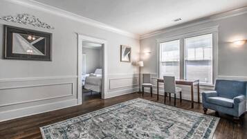 House, Multiple Beds, Patio, Garden View (Parkway Nest) | Interior