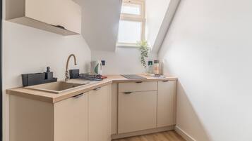 Refrigerador y parrilla de estufa