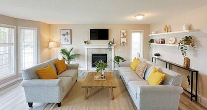 Cozy Calgary Hideaway near Airport