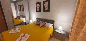 1 Schlafzimmer, Bügeleisen/Bügelbrett, Reisekinderbett, kostenloses WLAN