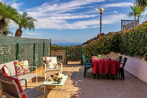 Outdoor dining - Capo D'Argento Home - Sea View (Sant'Alessio Siculo)