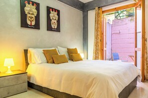 1 bedroom, iron/ironing board, travel cot, free WiFi