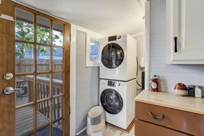 Interior - ᨒ Downtown Oasis ᨒ Steps to Dining, Cafes & Bars ᨒ (Colorado Springs)