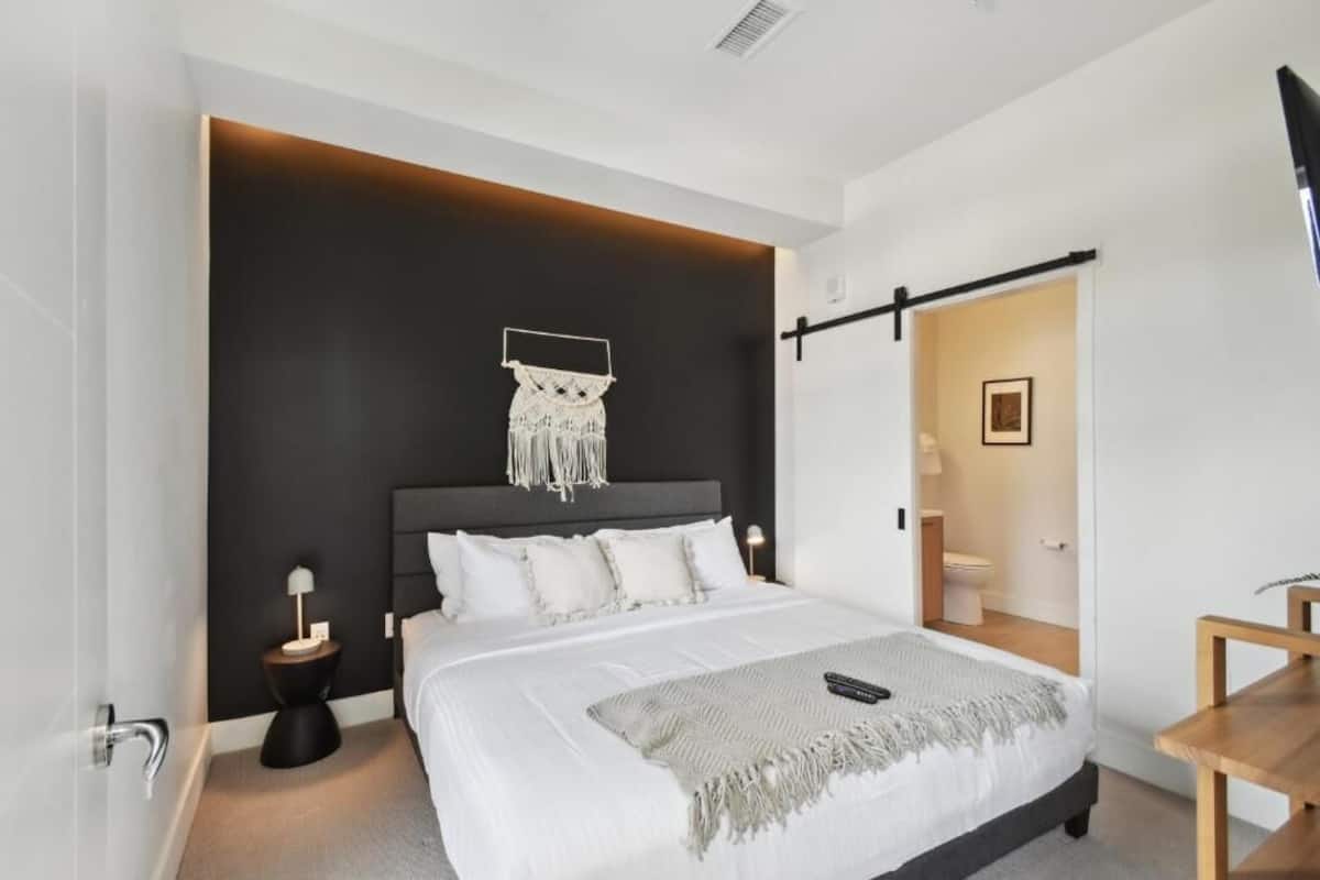 Appartamento, 1 camera da letto, vista montagna | Una scrivania, postazione laptop, ferro/asse da stiro, Wi-Fi gratuito